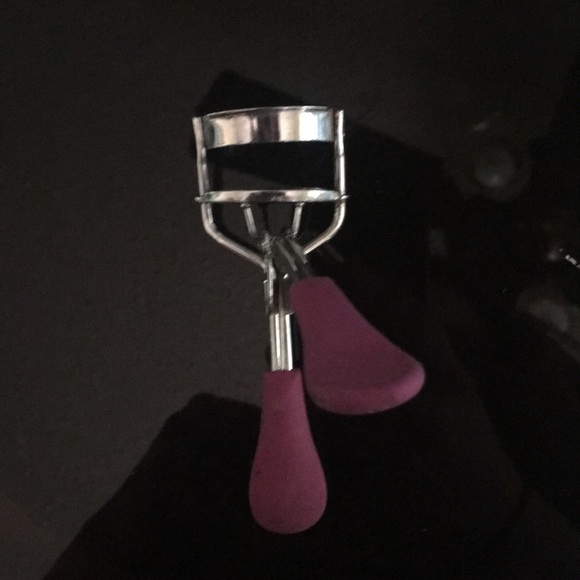 EYELASH CURLER - Picture 2 of 4